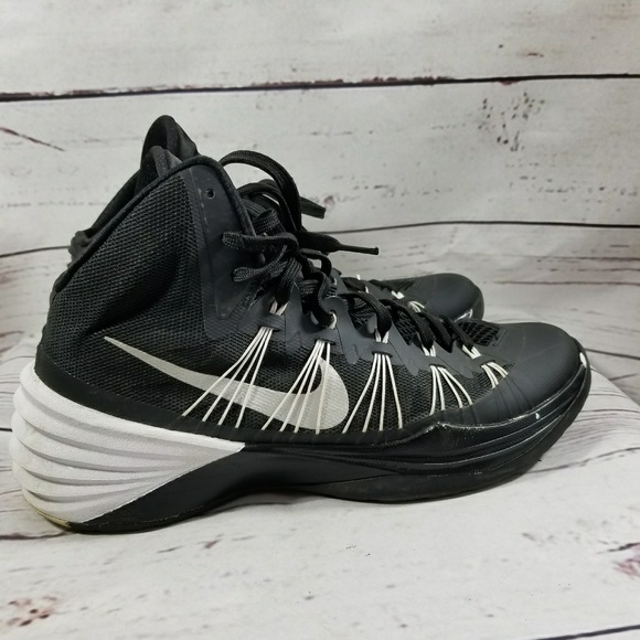 black and white hyperdunks